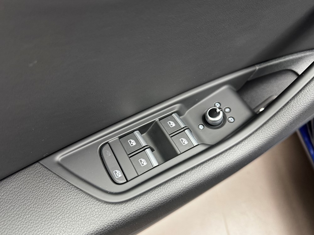 Audi A4 с пробегом в Audi Беларусь. Фотография 11