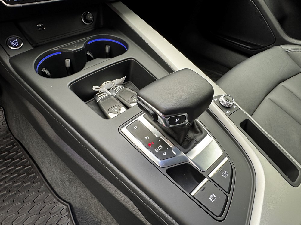 Audi A4 с пробегом в Audi Беларусь. Фотография 15