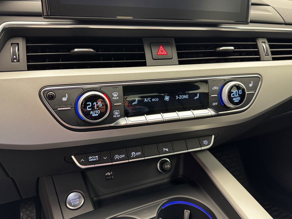 Audi A4 с пробегом в Audi Беларусь. Фотография 16