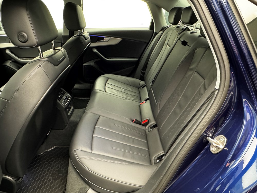 Audi A4 с пробегом в Audi Беларусь. Фотография 25