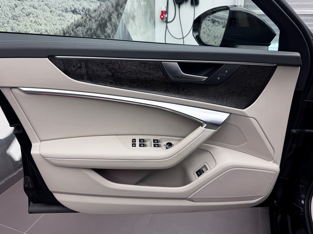 Audi A6 с НДС с пробегом в Audi Беларусь. Фотография 