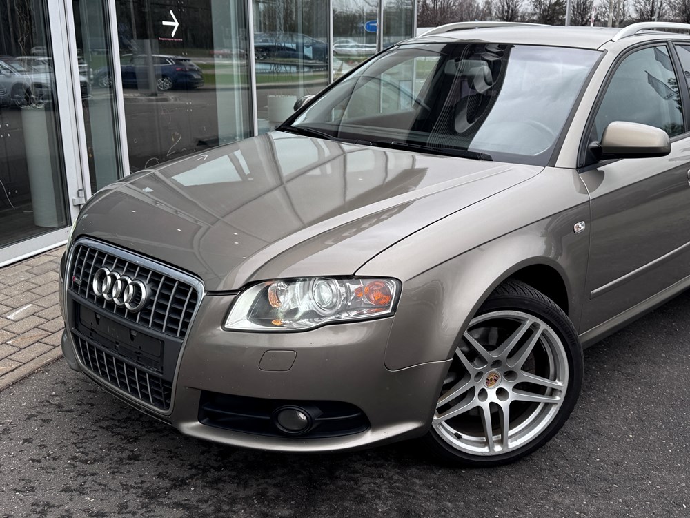 Audi A4 Avant с пробегом в Audi Беларусь. Фотография 2