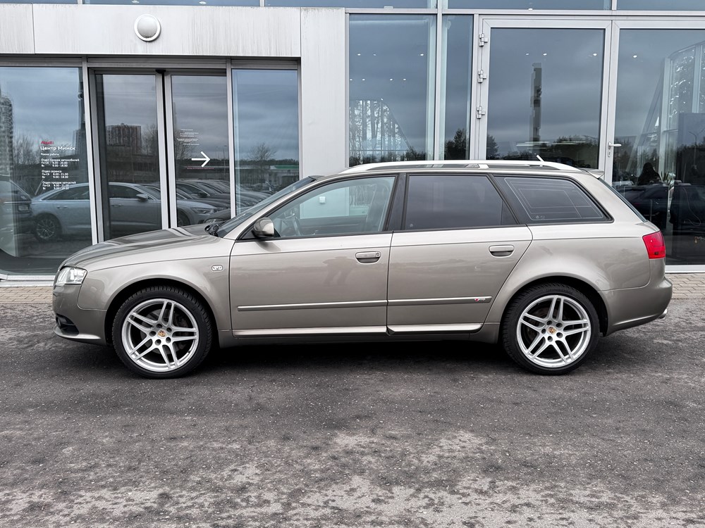 Audi A4 Avant с пробегом в Audi Беларусь. Фотография 3