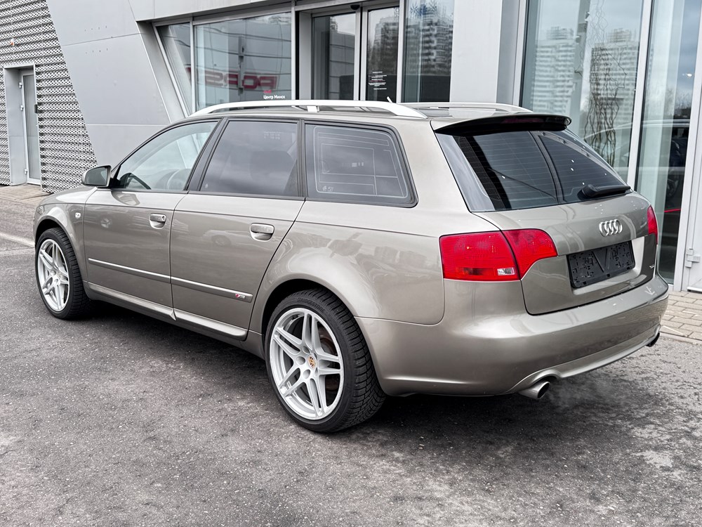 Audi A4 Avant с пробегом в Audi Беларусь. Фотография 5