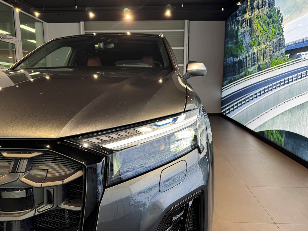 Audi SQ7 с НДС с пробегом в Audi Беларусь. Фотография 2