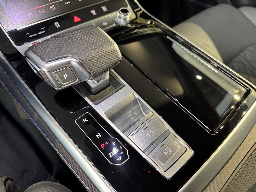 Audi SQ8 с НДС с пробегом в Audi Беларусь. Фотография 