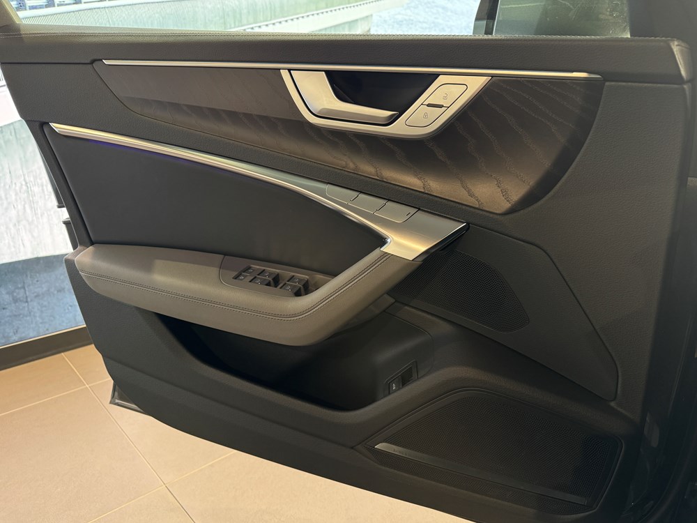 Audi A6 с НДС с пробегом в Audi Беларусь. Фотография 