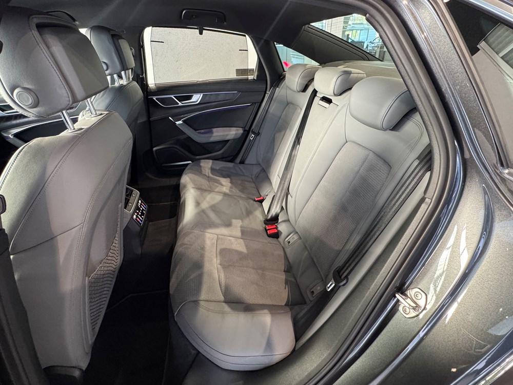 Audi A6 с НДС с пробегом в Audi Беларусь. Фотография 